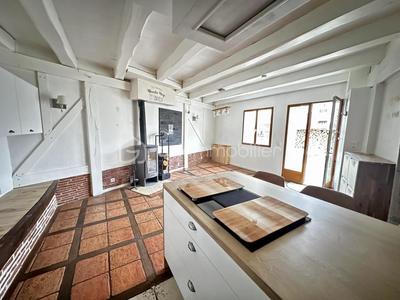 Maison - 90 m² - 3 pièces