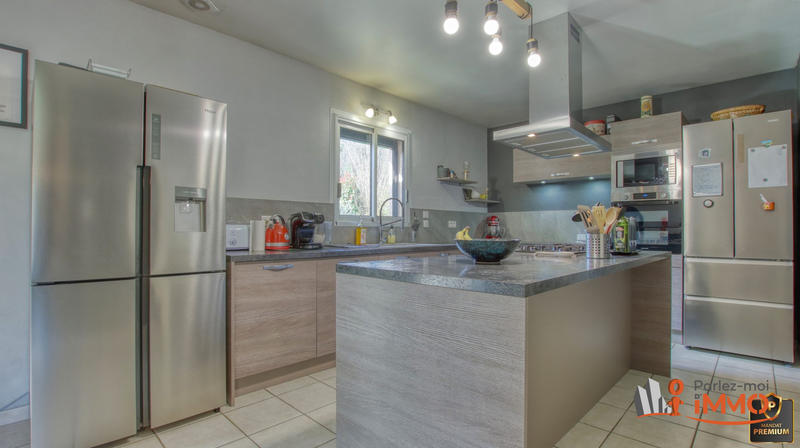 Villa - 131 m² - 6 pièces