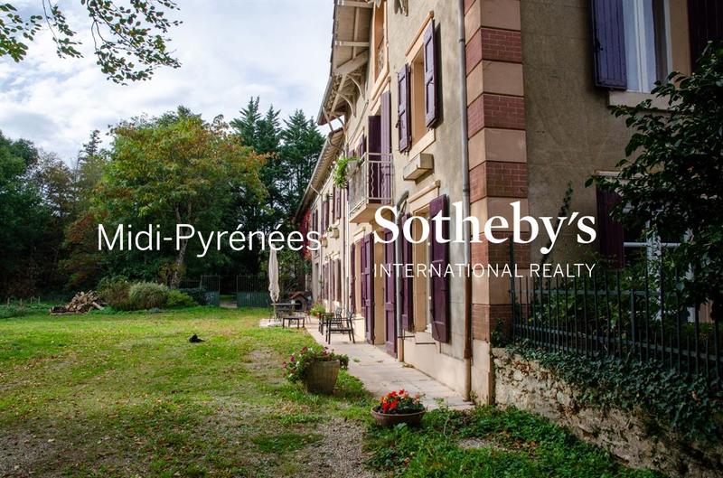 Maison de maîtres - 510 m² - 20 pièces