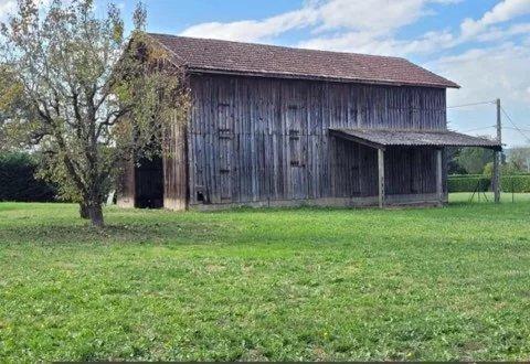 Grange - 90 m² - 1 pièce