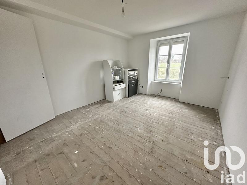 Maison - 300 m² - 8 pièces