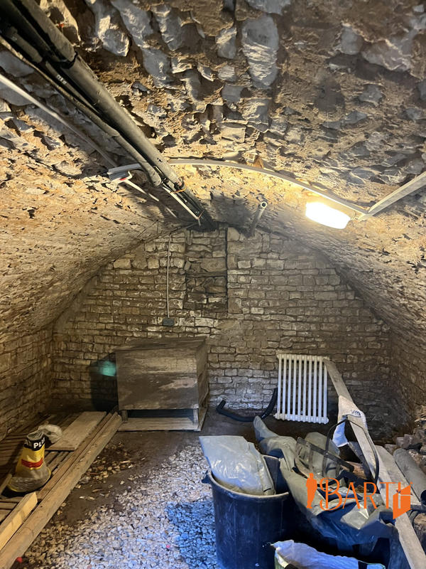 Maison traditionnelle - 225 m² - 7 pièces