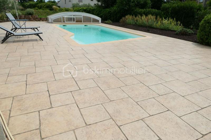 Villa - 100 m² - 6 pièces