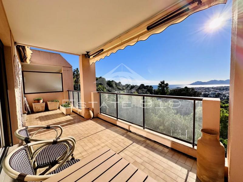 Appartement - 80 m² - 3 pièces