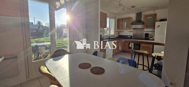 Maison - 106 m² - 6 pièces