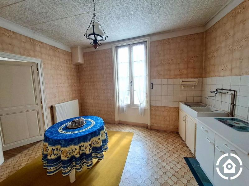 Maison ancienne - 155 m² - 7 pièces