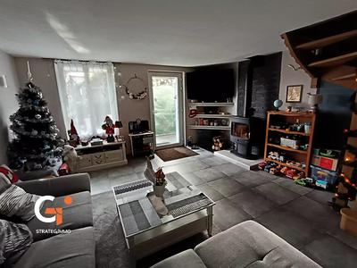 Maison - 89 m² - 5 pièces