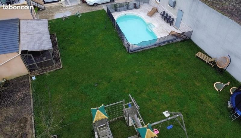 Maison - 429 m² - 20 pièces