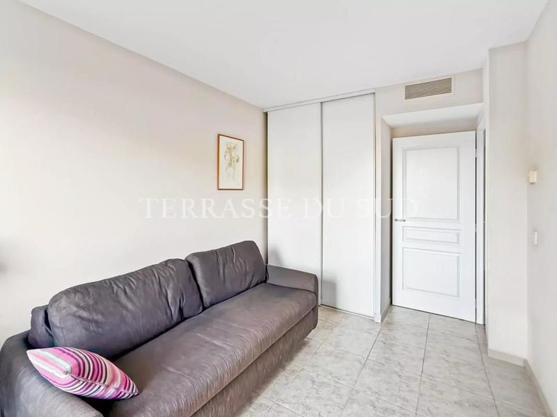 Appartement - 79 m² - 3 pièces