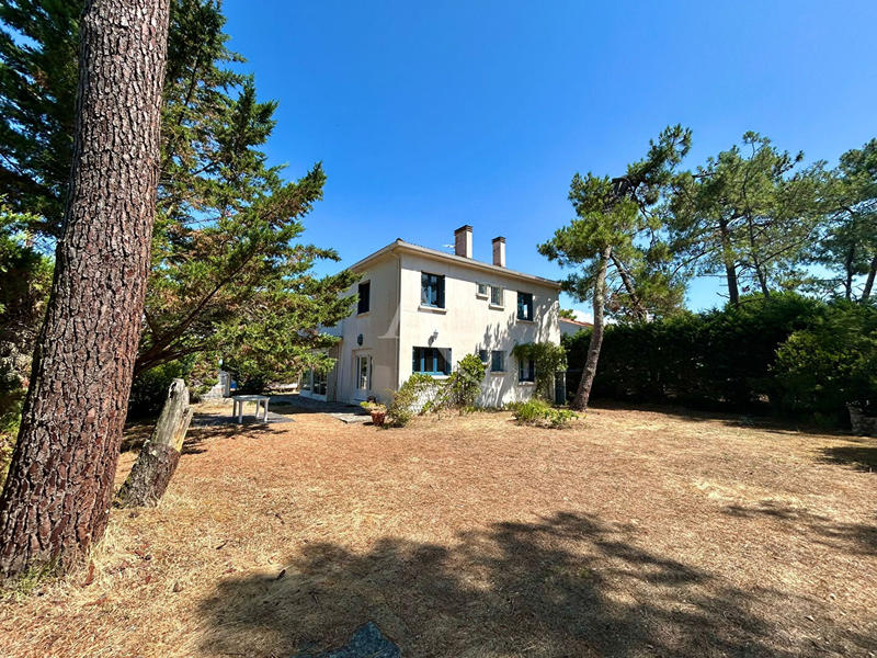 Maison - 167 m² - 7 pièces