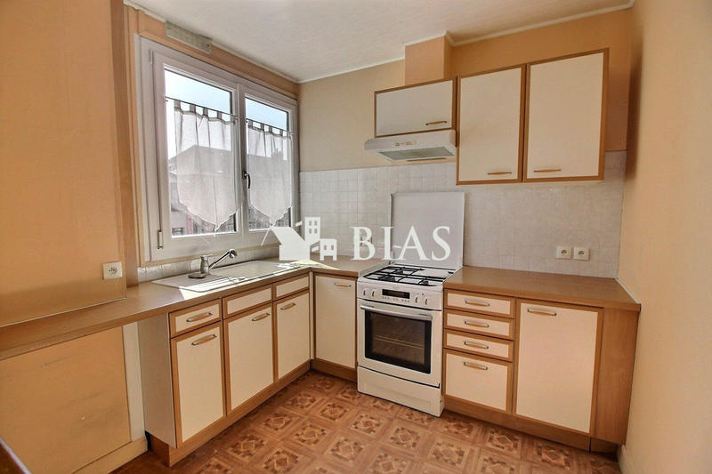 Appartement - 75 m² - 3 pièces