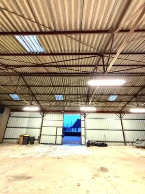 Bureau - 307 m² - 1 pièce