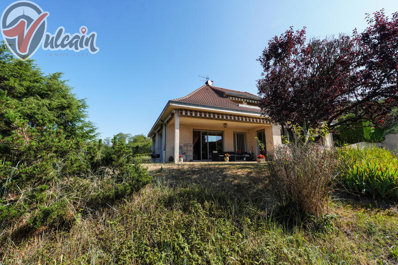 Maison - 207 m² - 5 pièces