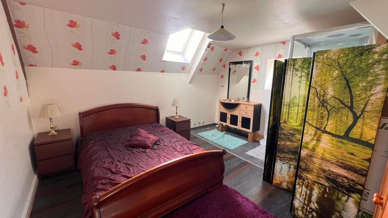 Maison - 207 m² - 8 pièces