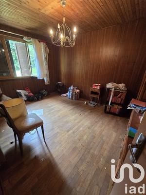 Maison - 198 m² - 8 pièces