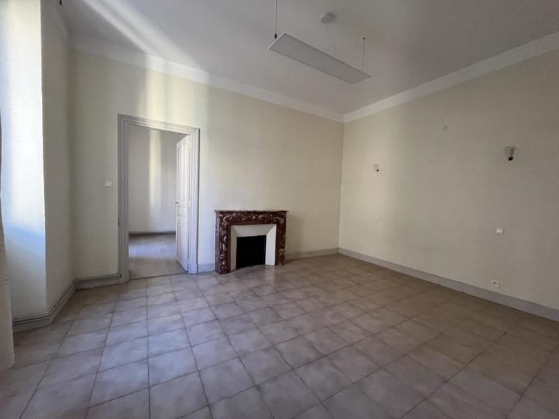 Appartement - 169 m² - 7 pièces