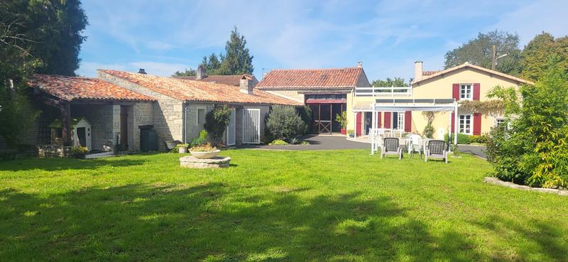 Maison ancienne - 173 m² - 7 pièces