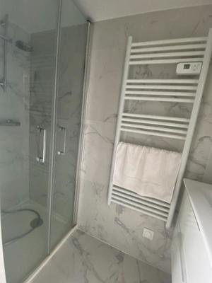 Studio - 9 m² - 1 pièce