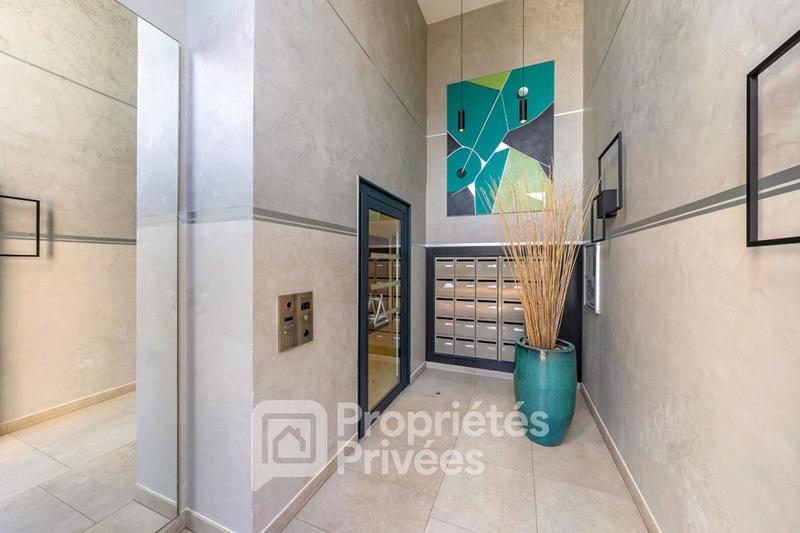 Appartement - 83 m² - 4 pièces