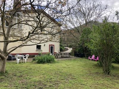 Villa - 337 m² - 15 pièces