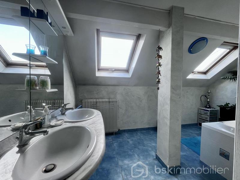 Maison - 150 m² - 7 pièces