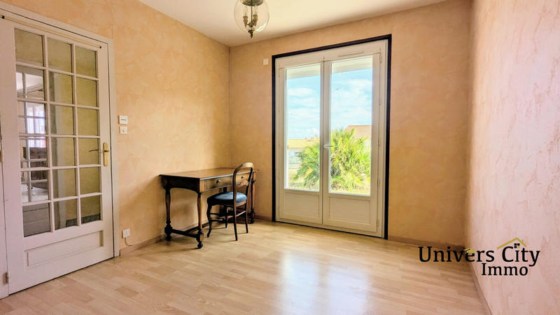 Maison - 93 m² - 4 pièces