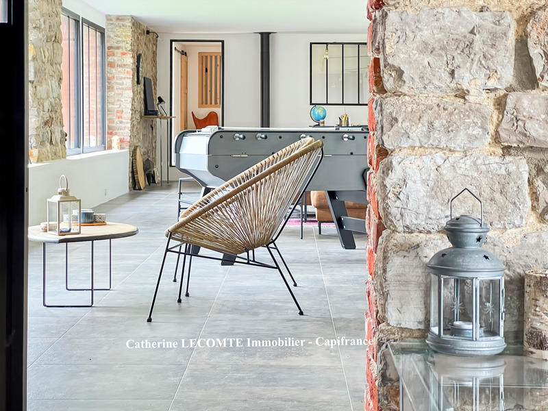 Maison - 285 m² - 10 pièces