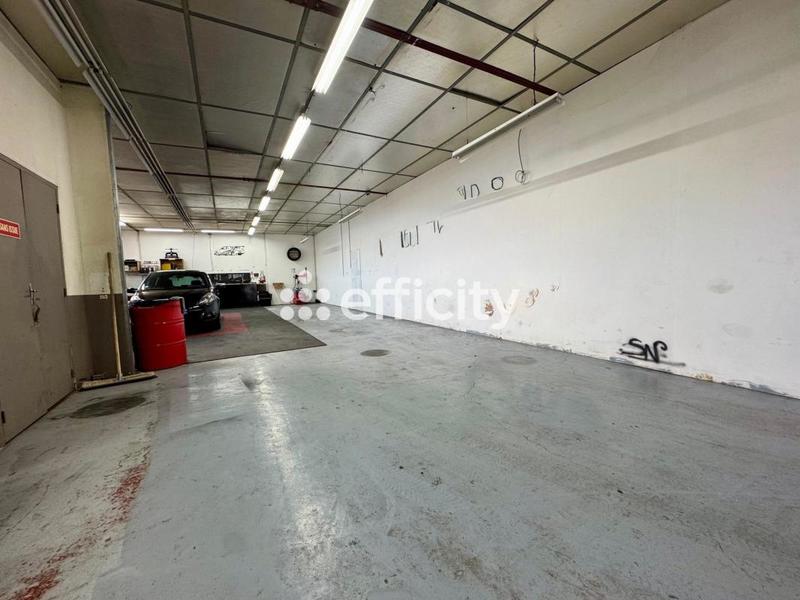 Bureau - 1 100 m² - 12 pièces