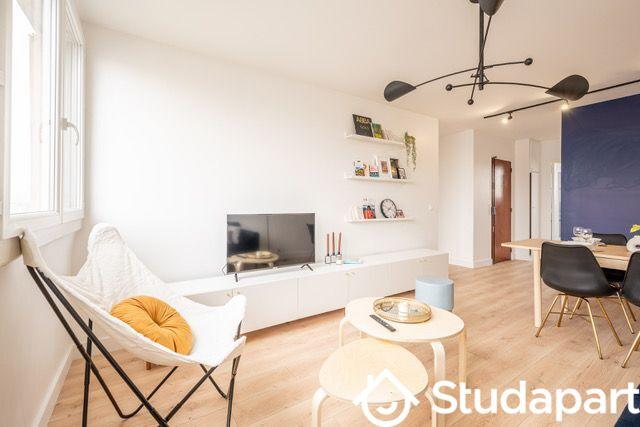 Chambre - 73 m² - 1 pièce