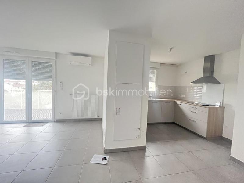 Appartement - 80 m² - 4 pièces