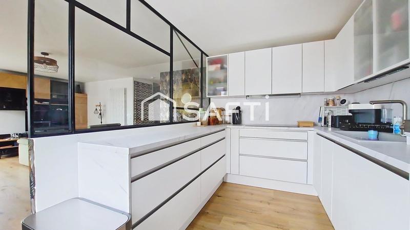 Appartement - 99 m² - 4 pièces