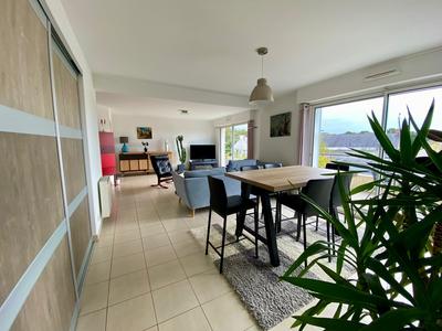 Appartement - 107 m² - 4 pièces