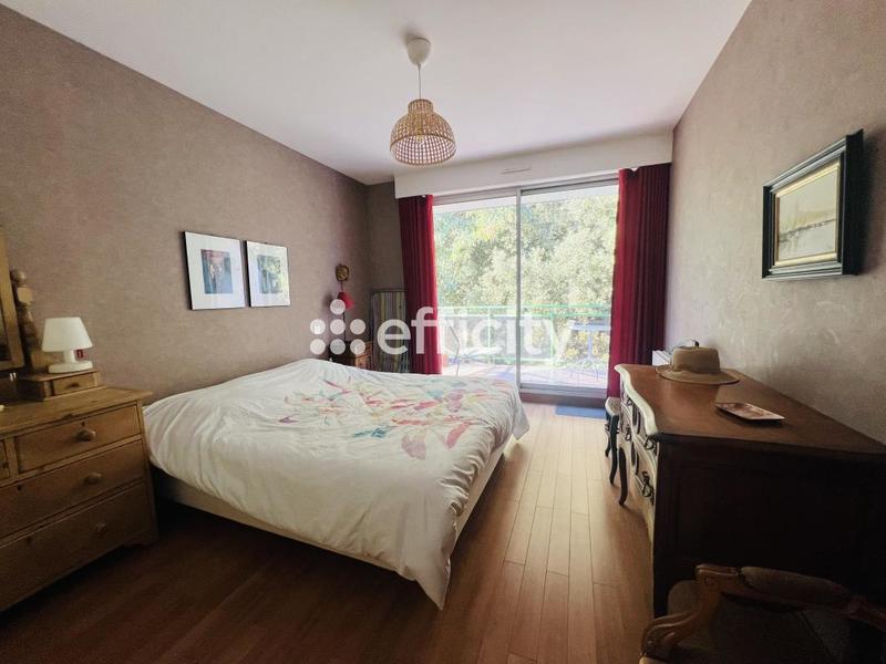 Appartement - 91 m² - 4 pièces