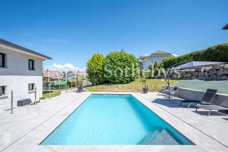 Maison - 200 m² - 6 pièces