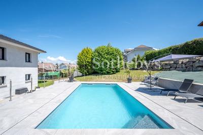 Maison - 200 m² - 6 pièces