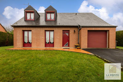 Maison - 96 m² - 5 pièces