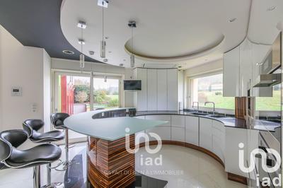 Maison de maîtres - 299 m² - 11 pièces