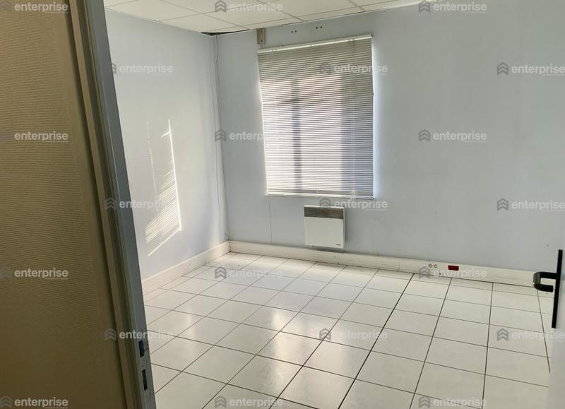 Local d'activité / Entrepôt - 1 600 m²