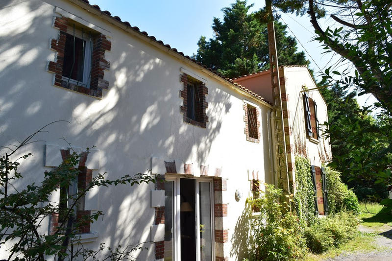 Maison - 152 m² - 6 pièces