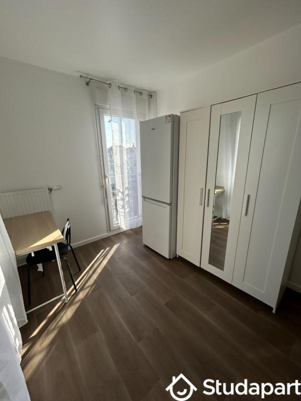 Chambre - 12 m² - 1 pièce