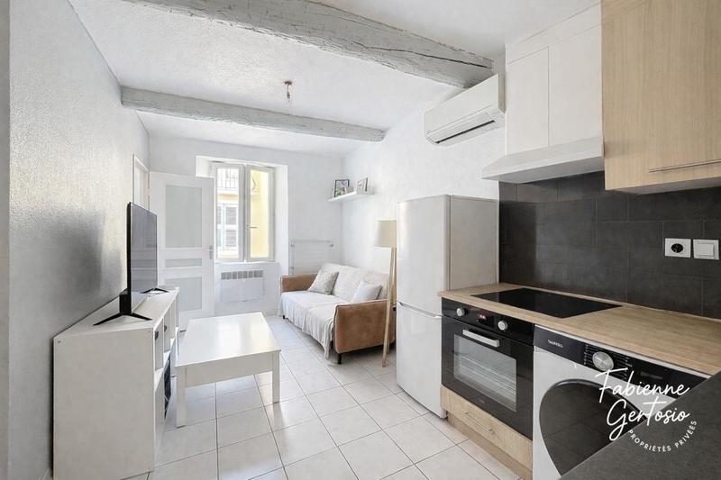 Maison - 110 m² - 8 pièces