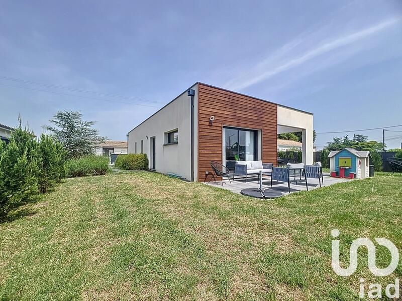 Maison - 104 m² - 5 pièces