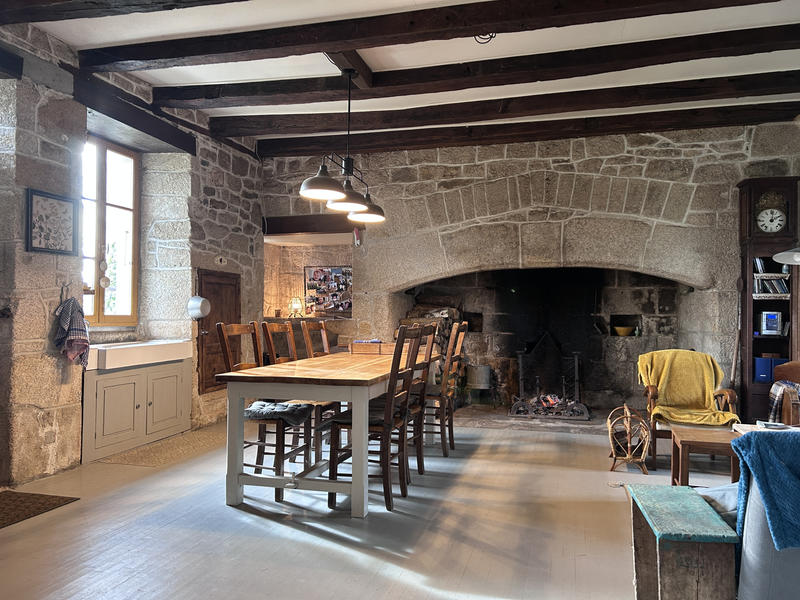 Maison - 84 m² - 5 pièces