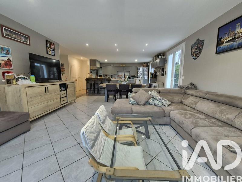 Maison - 159 m² - 6 pièces