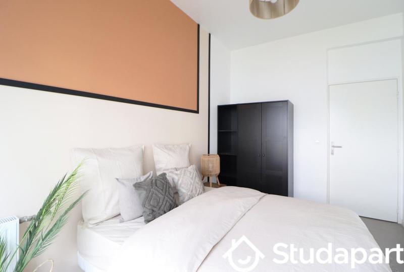 Chambre - 12 m² - 1 pièce