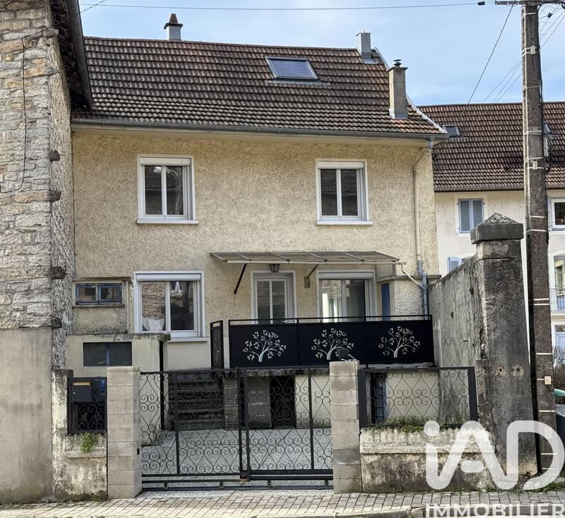 Maison de village - 97 m² - 4 pièces