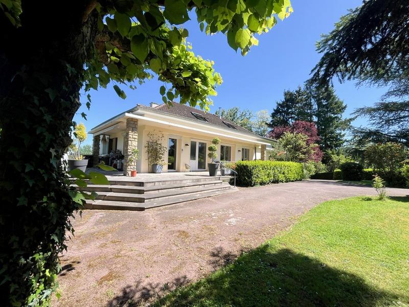 Maison - 160 m² - 7 pièces