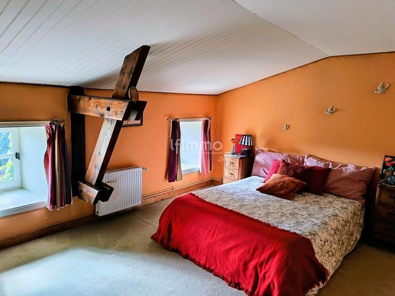 Propriété - 312 m² - 11 pièces