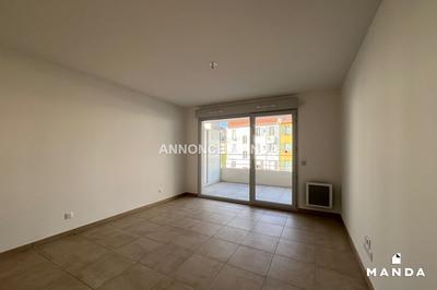 Studio - 25 m² - 1 pièce