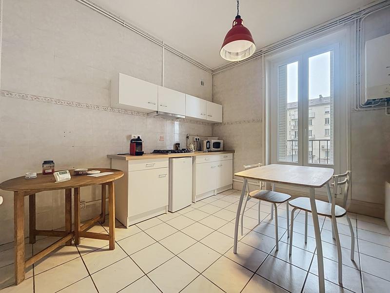 Appartement - 70 m² - 3 pièces